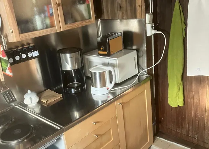 Egen Stuga Med Delat Badrum